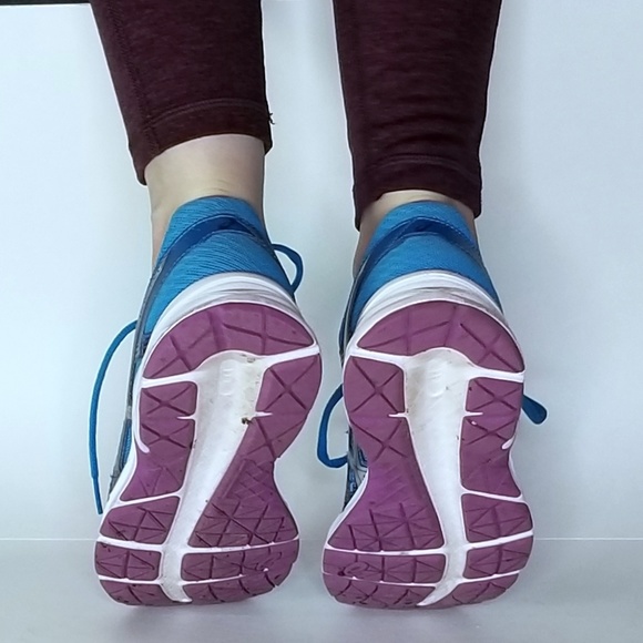 Worn Gym Sneakers size 8 - Picture 4 of 8